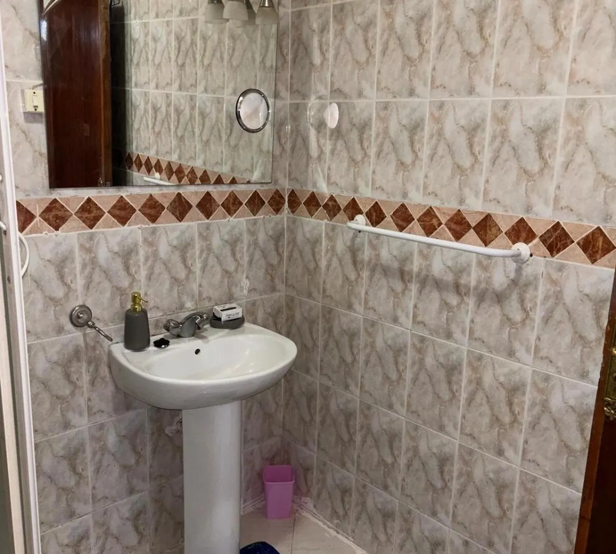 2 Bedroom Apartment With Moroccan Living Room In Allal El Fassi Marrakesz 0*,